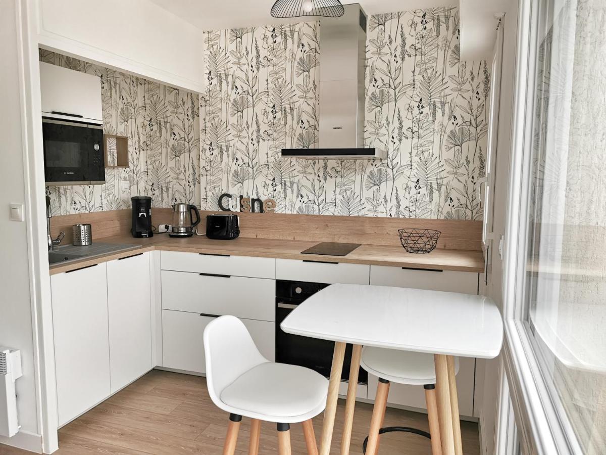 Appartement Lumineux Avec Balcon Et Parking Cherbourg-en-Cotentin Eksteriør billede
