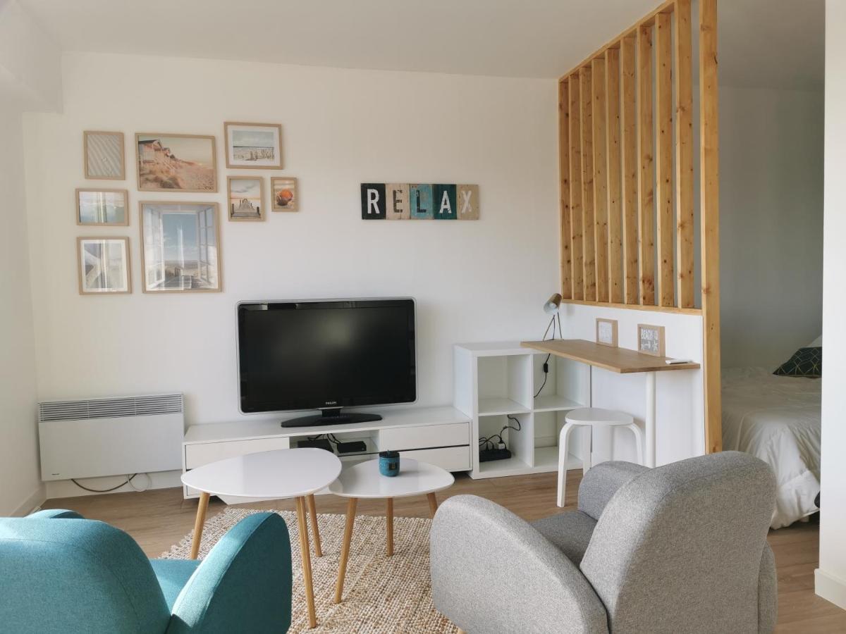 Appartement Lumineux Avec Balcon Et Parking Cherbourg-en-Cotentin Eksteriør billede