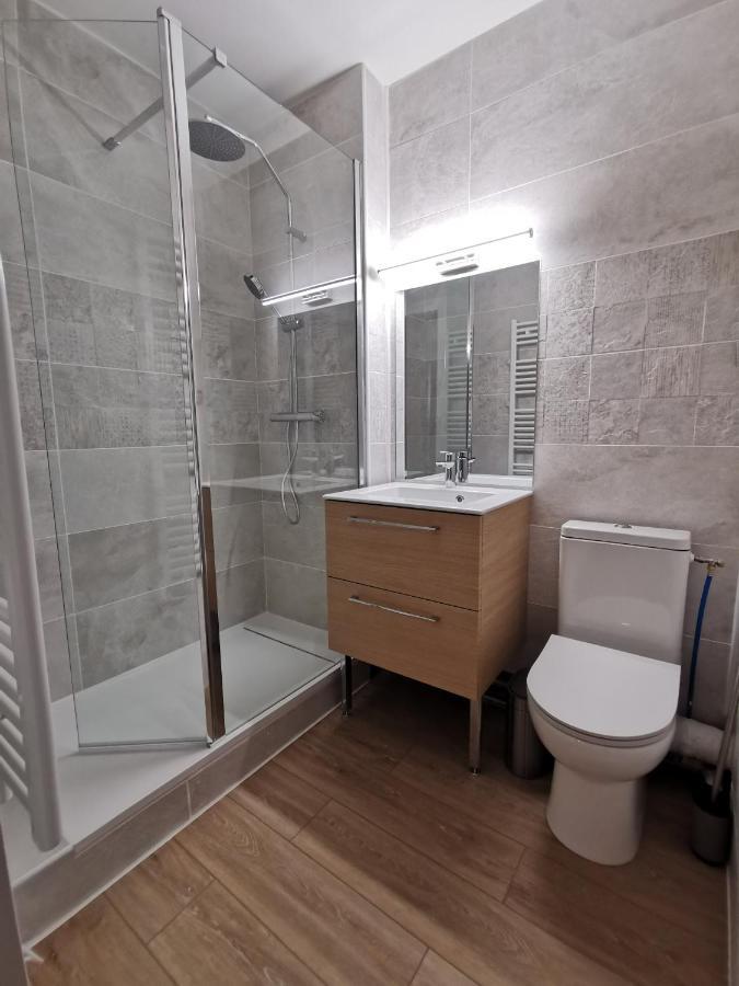 Appartement Lumineux Avec Balcon Et Parking Cherbourg-en-Cotentin Eksteriør billede