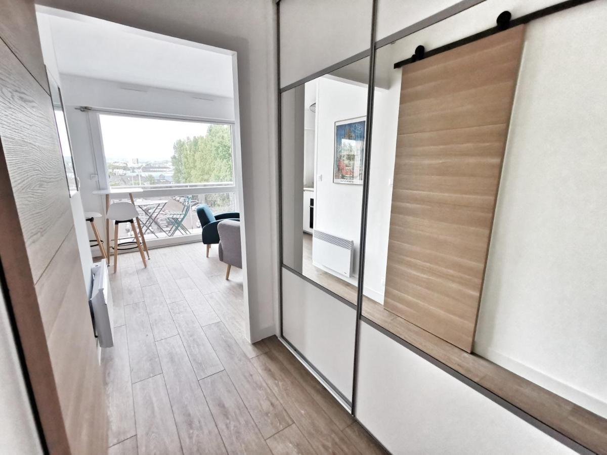 Appartement Lumineux Avec Balcon Et Parking Cherbourg-en-Cotentin Eksteriør billede